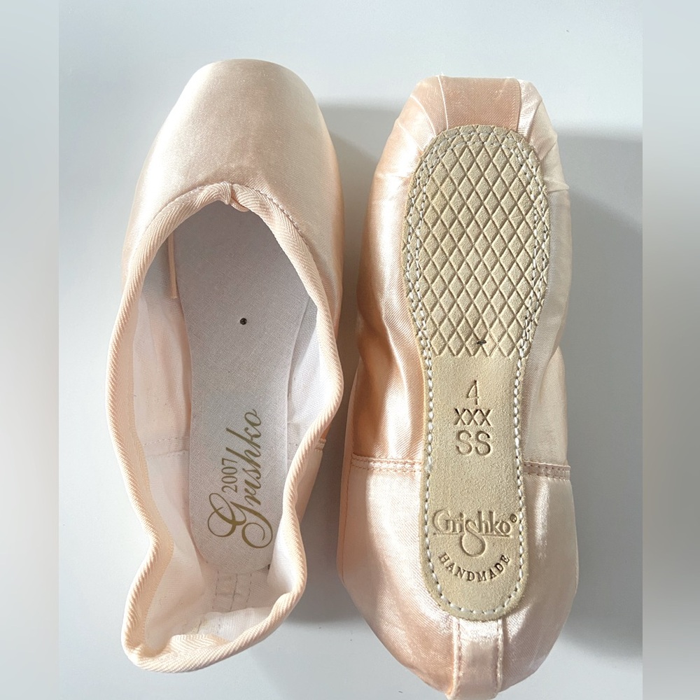 New Nikolay Grishko Pointe Shoes, 4 XXX SS